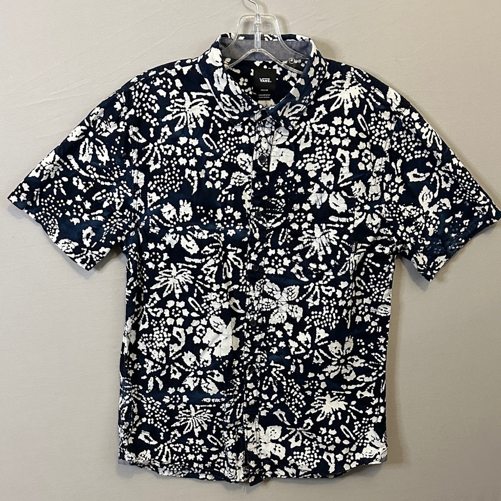 Vans Men's Medium Tailored Fit Dark Blue and White Cotton Floral Batik Shirt